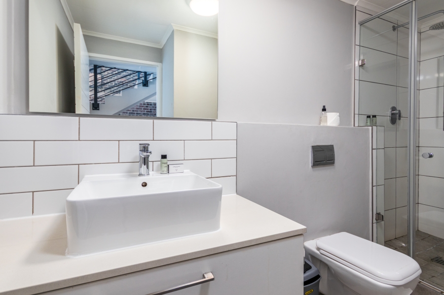 2 Bedroom Property for Sale in Woodstock Western Cape